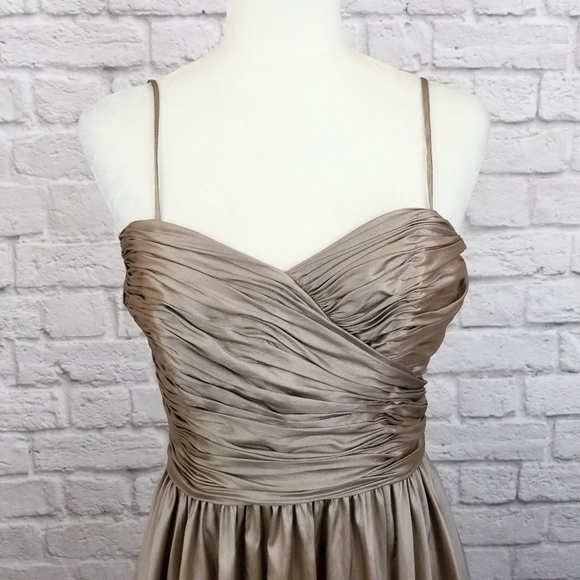 Watters & Watters ruched bodice gold taupe sweetheart neckline gown size 12XL - Picture 4 of 9